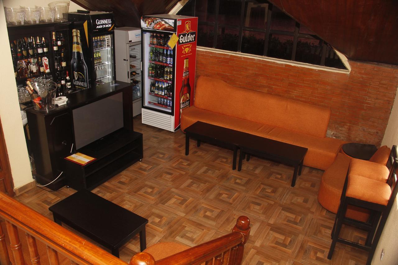 Crown Cottage Hotel Ikeja Luaran gambar