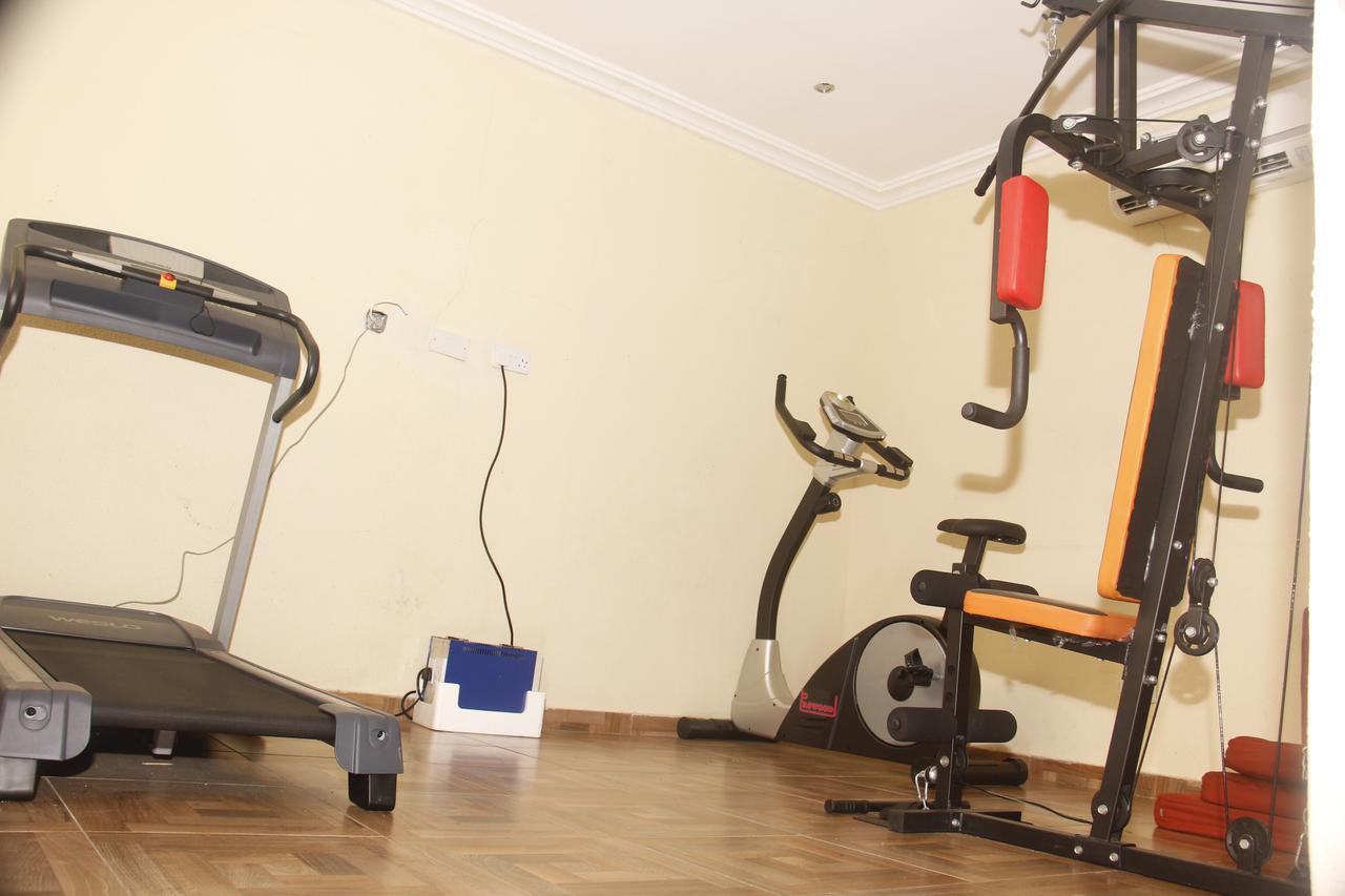 Crown Cottage Hotel Ikeja Luaran gambar